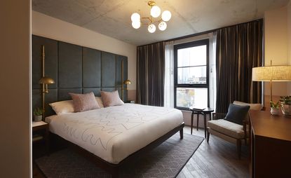 The Hoxton hotel guestroom, Chicago, USA