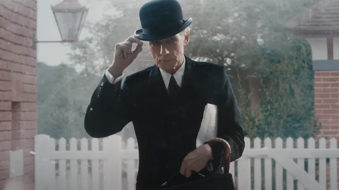 Bill Nighy and his hat in Living movie 2022.