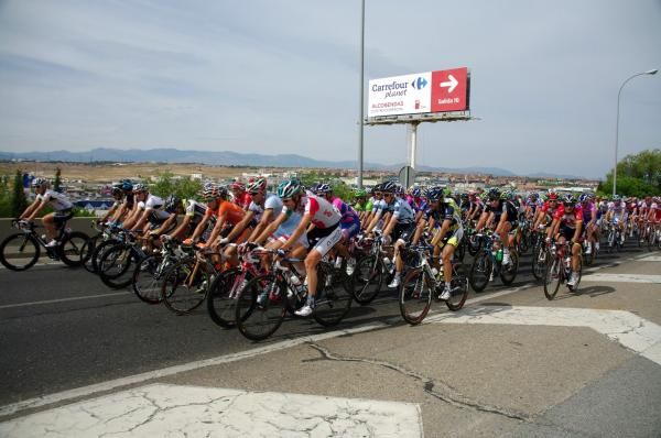 The peloton rolls into Madrid