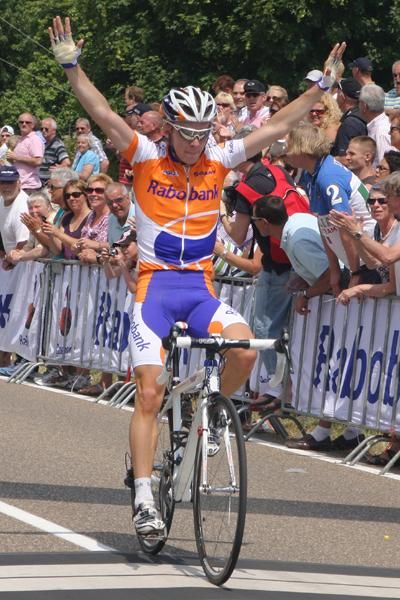 Tom-Jelte Slagter (CT Rabobank) held off his own teammate in a two-up sprint to win.