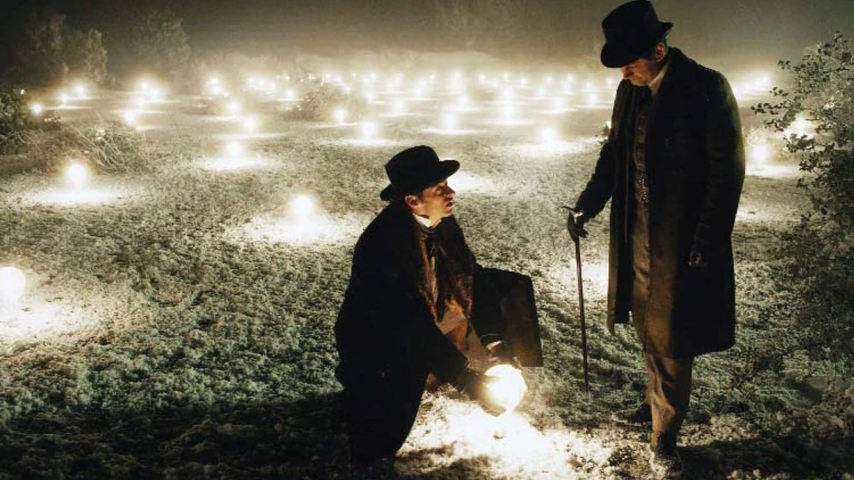 The lightbulb scene from The Prestige