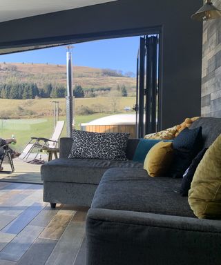 Living room in Twmbarlwm Luxury Retreat, one of Airbnb's most popular properties