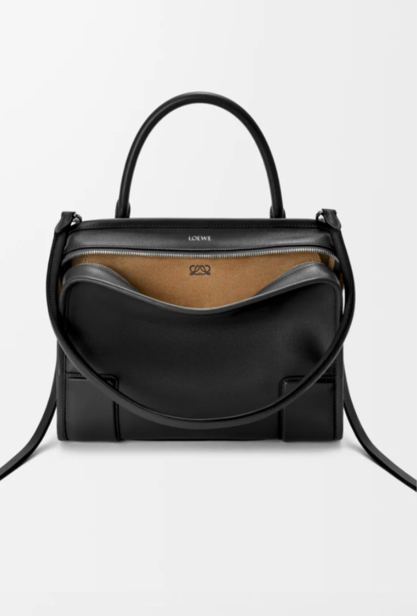 Loewe, Amazona Medium