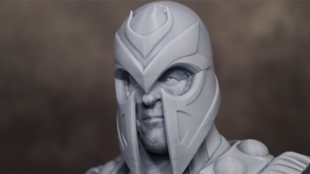 Nova3D Whale3 SE 3D printer-test print-Magneto-close up of head wearing helmet