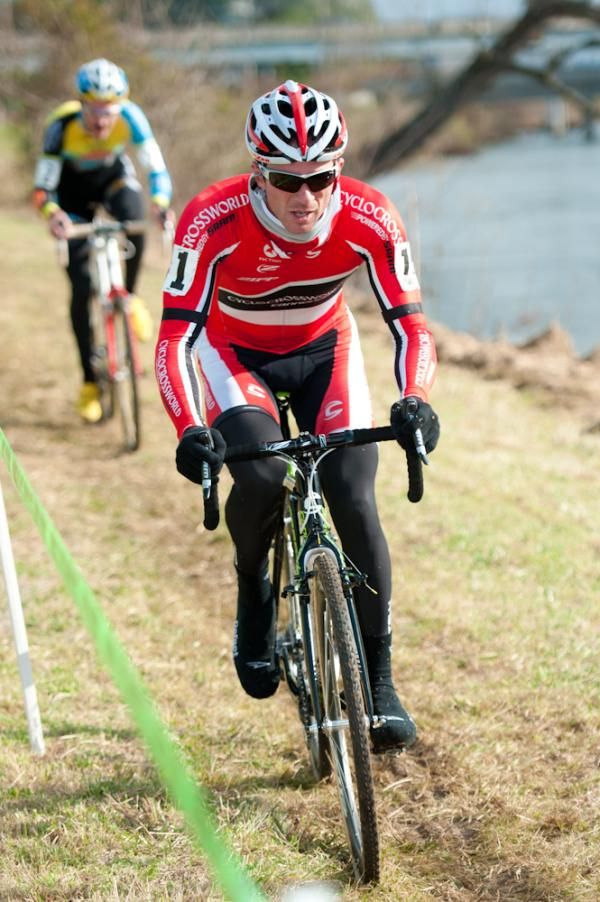 Dylan McNicholas takes an early lead