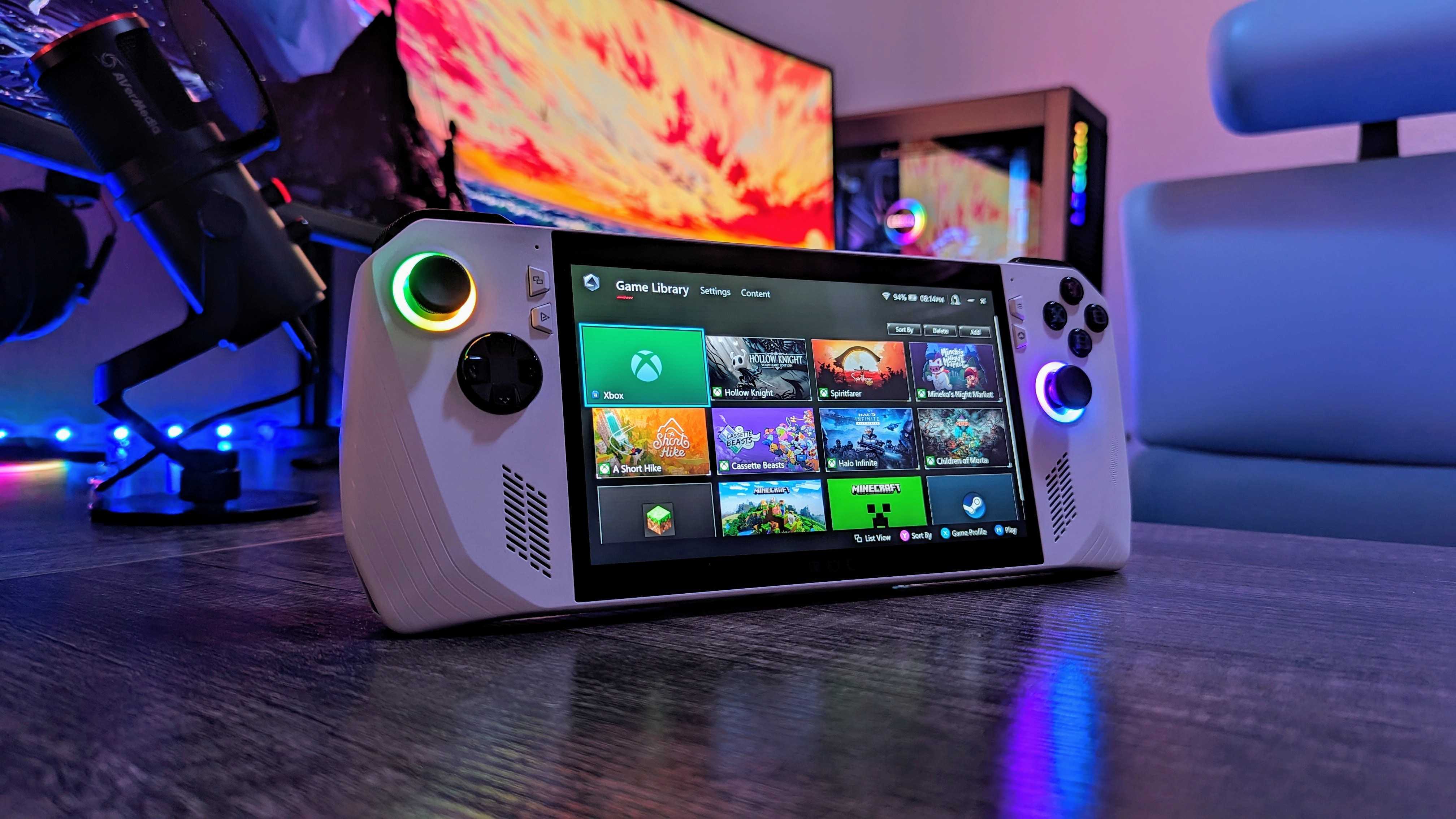 Xbox Game Bar's new PC "Compact Mode" offers a glimpse at Microsoft's gaming handheld future