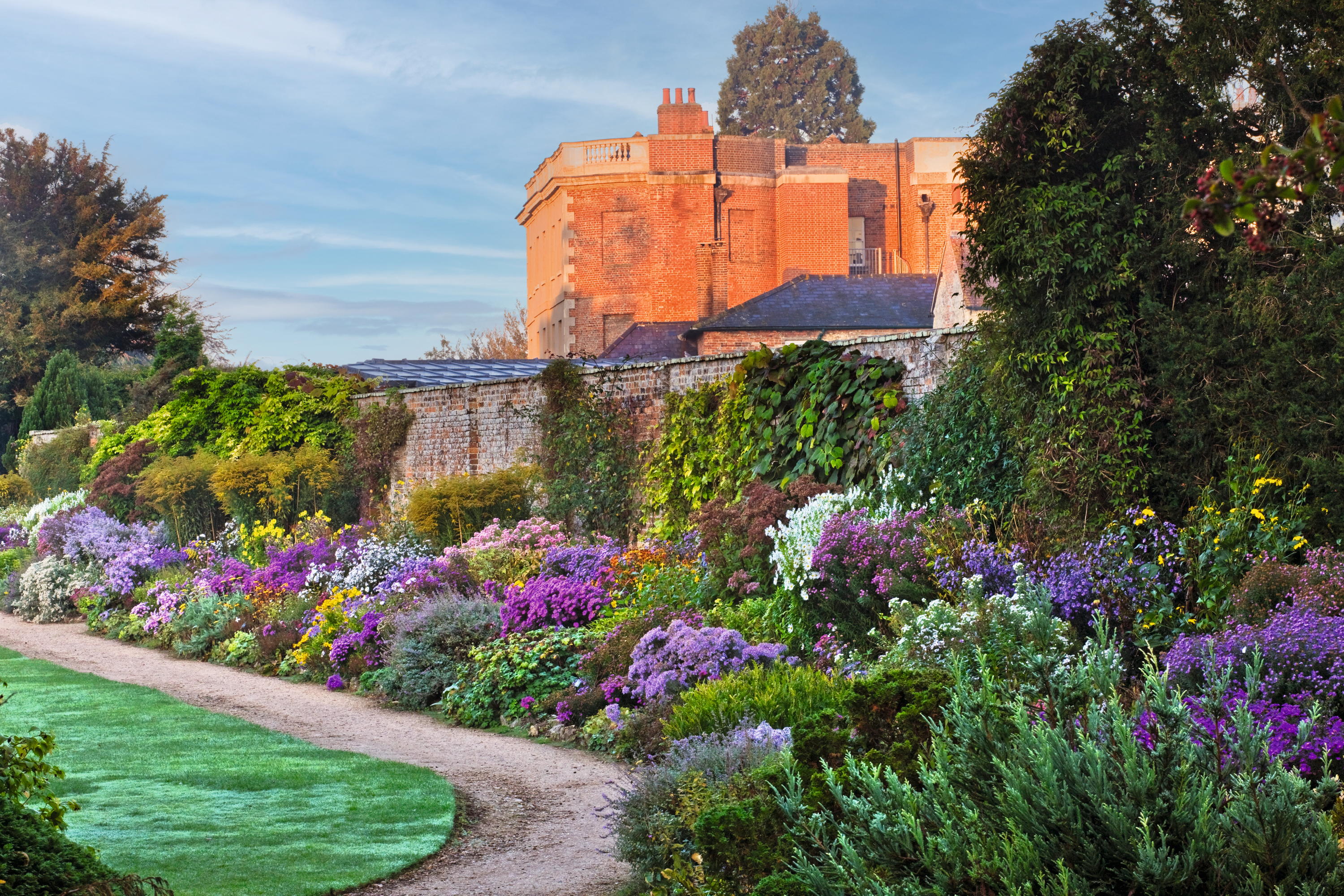The Long Border at Waterperry Gardens in Oxfordshire.