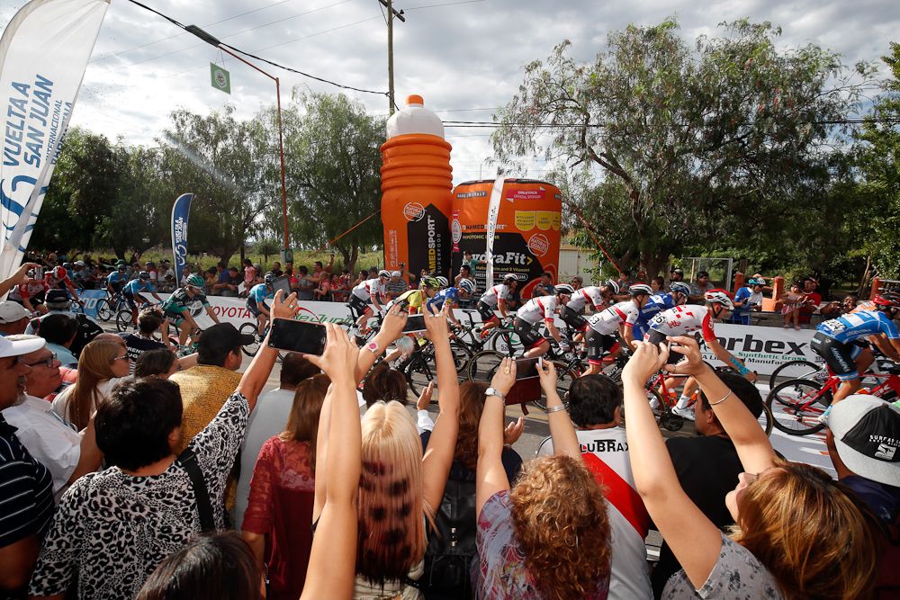Fans snap pictures of the stage 5 start in San Juan