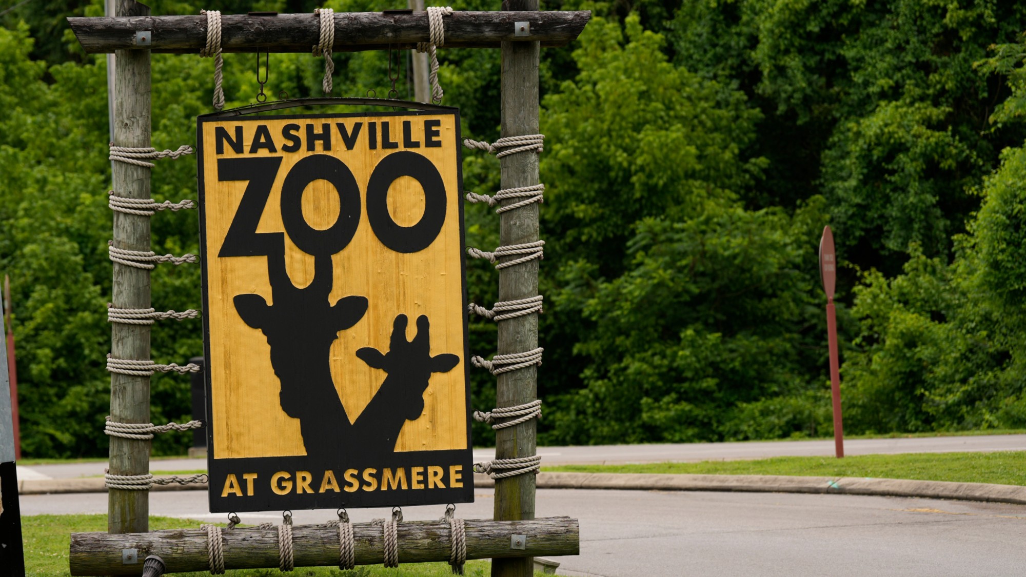 The entrance to the Nashville Zoo is seen. 