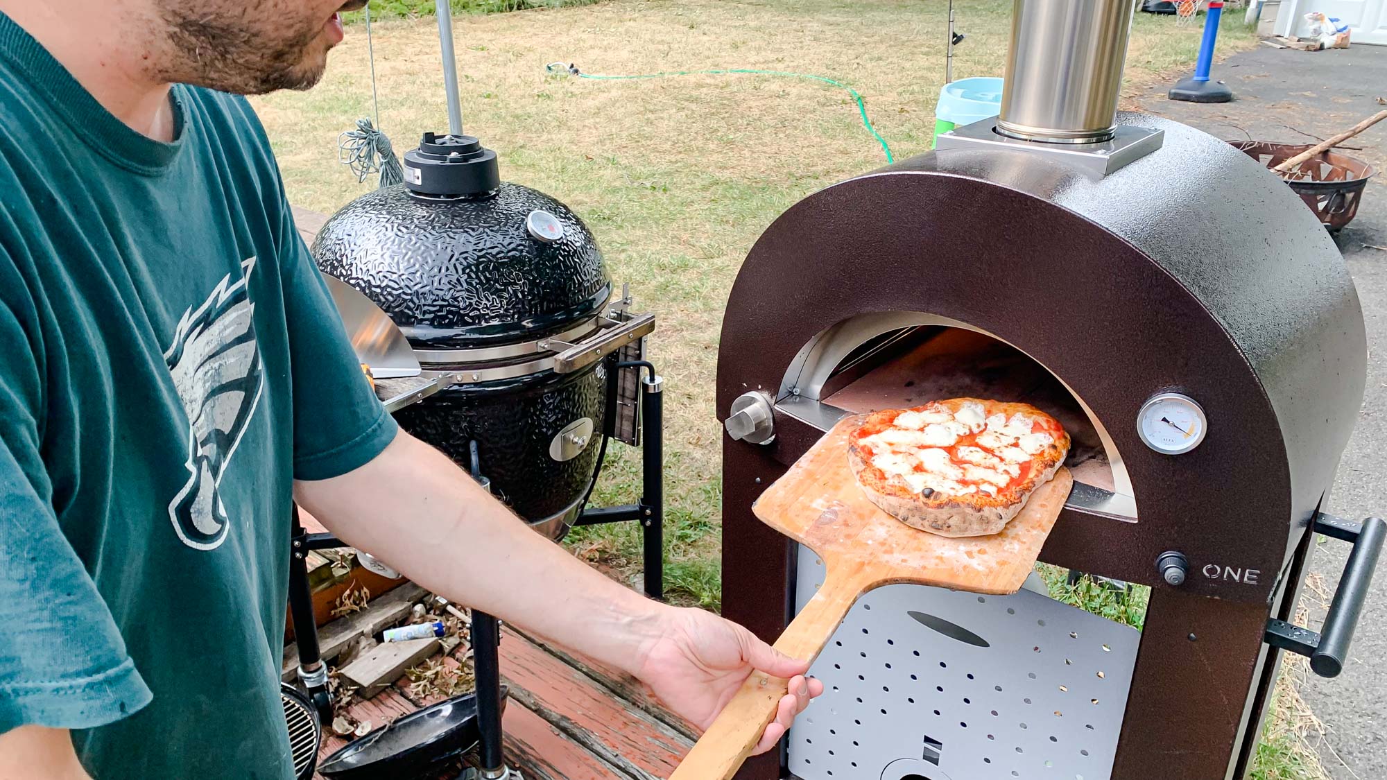 Alfa Nano cooking pizza