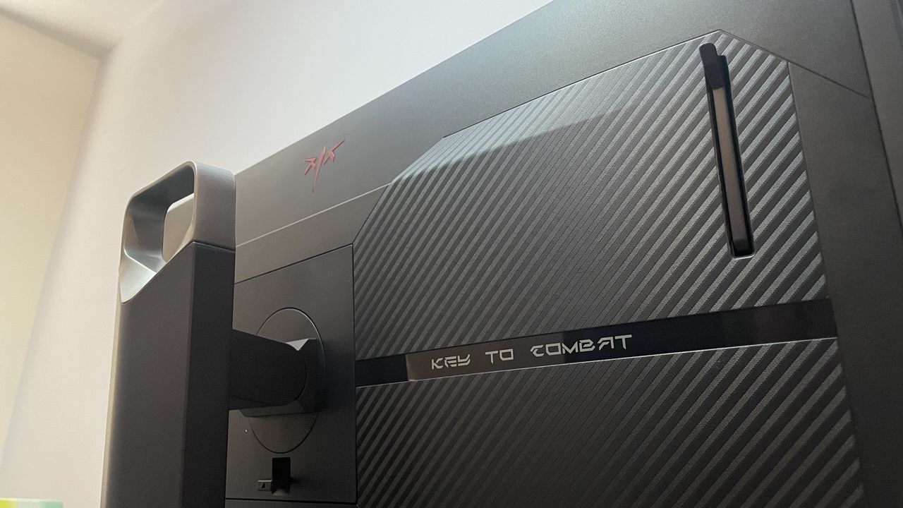 A KTC 25M1 400 Hz gaming monitor.