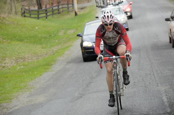 Aaron Kemps of Fly V Australia continues his solo break near Battenville