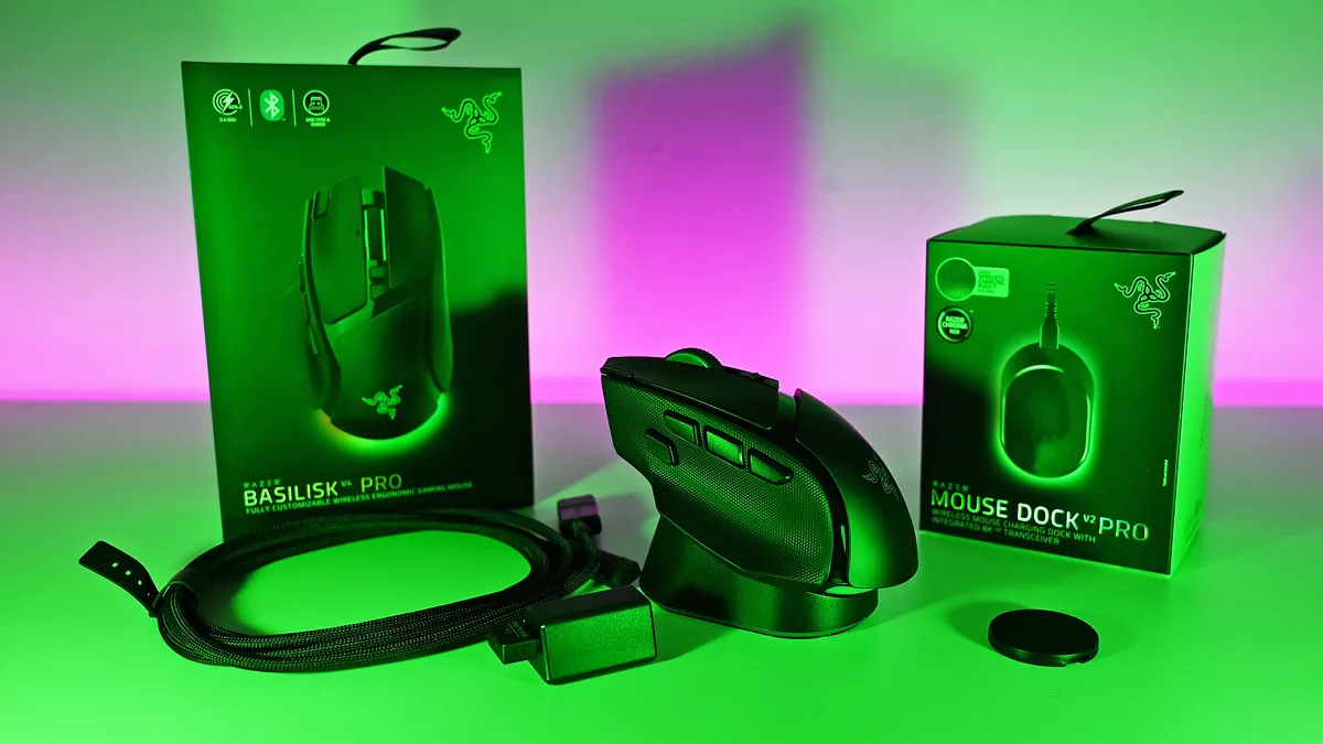 Игровая мышь Razer Basilisk V4 Pro в классическом ракурсе