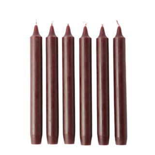 A set of 6 red candles