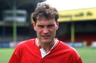 1991: GLENN HODDLE, THE MANAGER OF SWINDON TOWN SOCCER CLUB DURING A CLUB PHOTOCALL. Mandatory Credit: Allsport UK/ALLSPORT