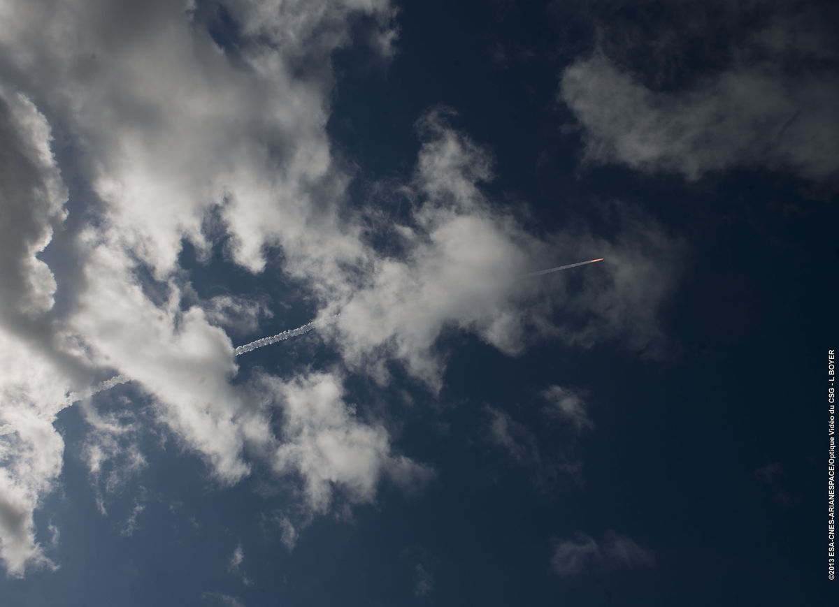 Launch Photos: Ariane 5 Rocket Blasts Off With Alphasat | Space