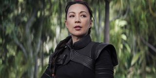 Fennec Shand (Ming-Na Wen) gives direction on The Mandalorian (2020)