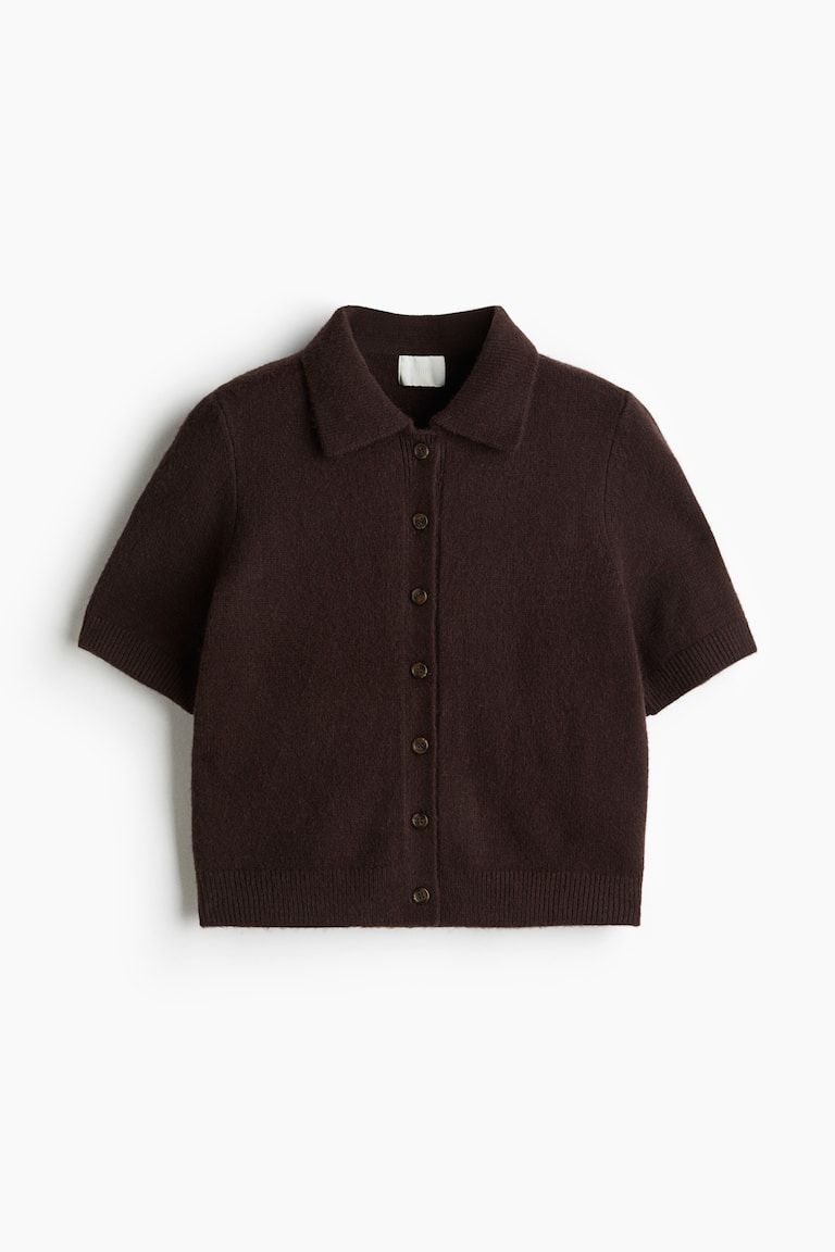 Short-Sleeved Cardigan With Collar
