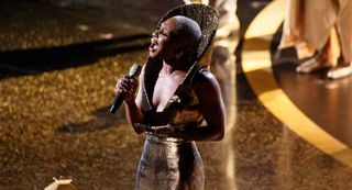 Cynthia Erivo sings Stand Up at the 2020 Oscars