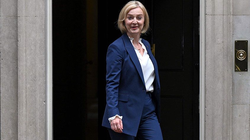 Liz Truss outside 10 Downing Street