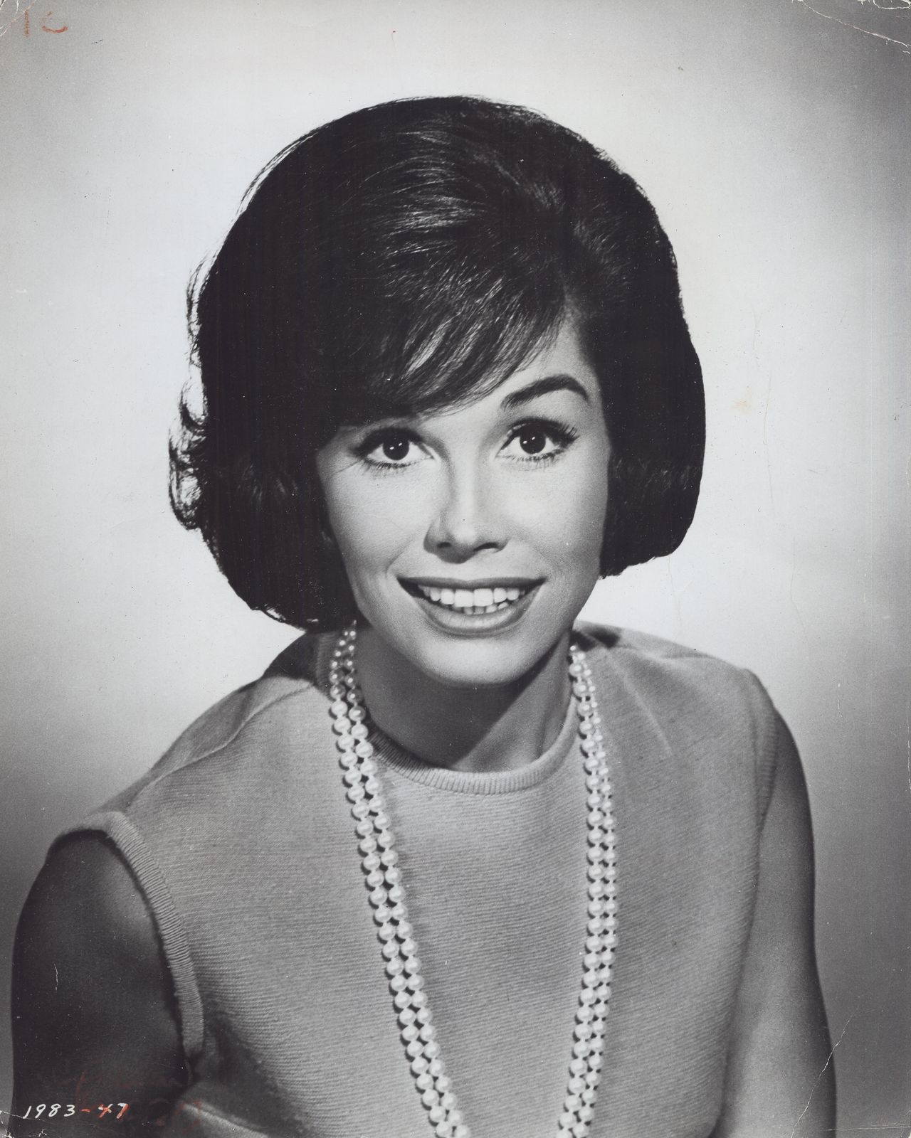 Mary Tyler Moore.