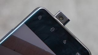 Sprett-opp-kameraet på OnePlus 7 Pro er stilig, men ikke problemfritt.