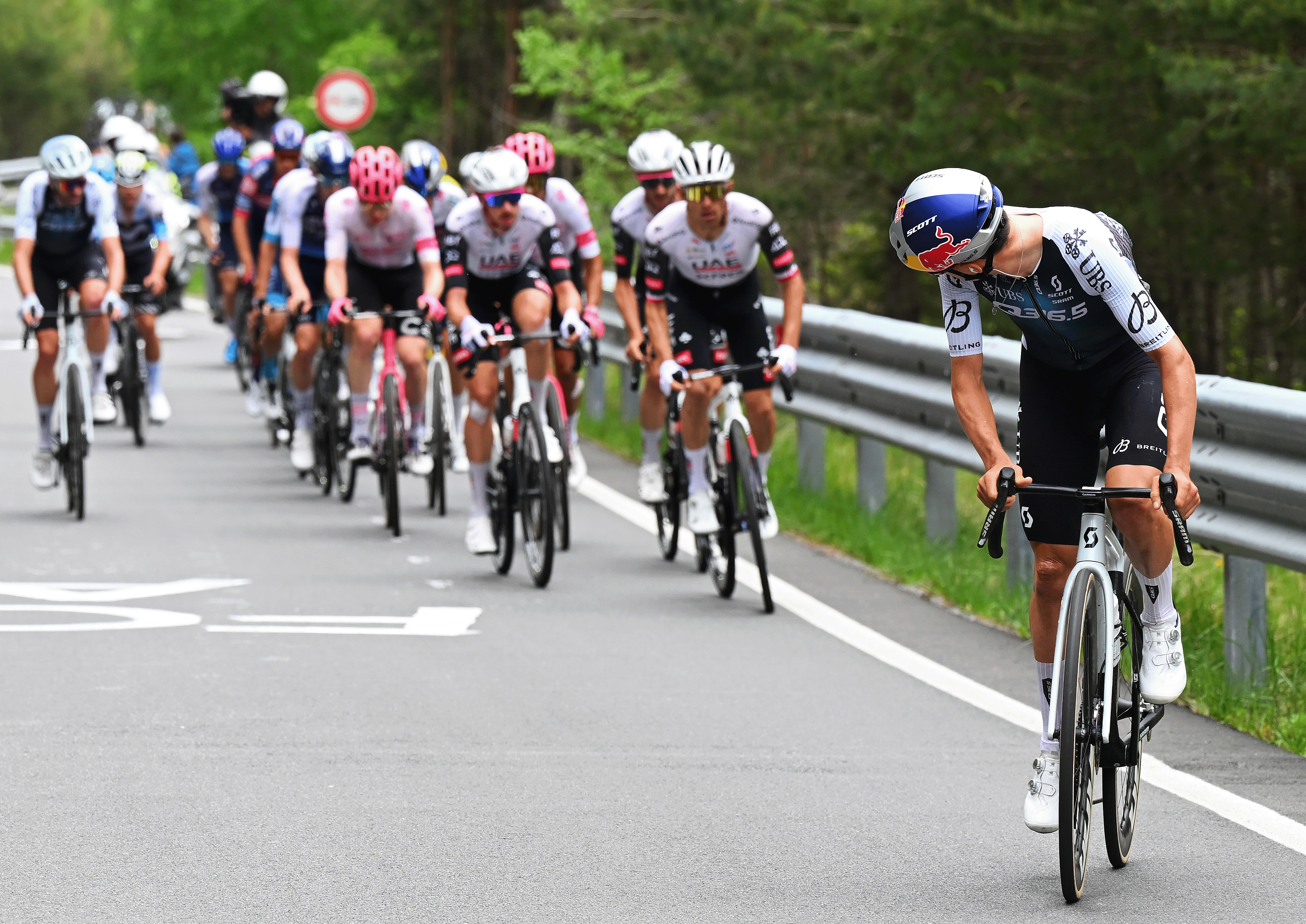 BORMIO, ITALY - MAY 28: Thomas Pidcock of Great Britain and Team Q36.5 Pro Cycling competes during the 108th Giro d'Italia 2025, Stage 17 a 155km stage from San Michele all'Adige to Bormio 1200m / #UCIWT / on May 28, 2025 in Bormio, Italy. (Photo by Tim de Waele/Getty Images)