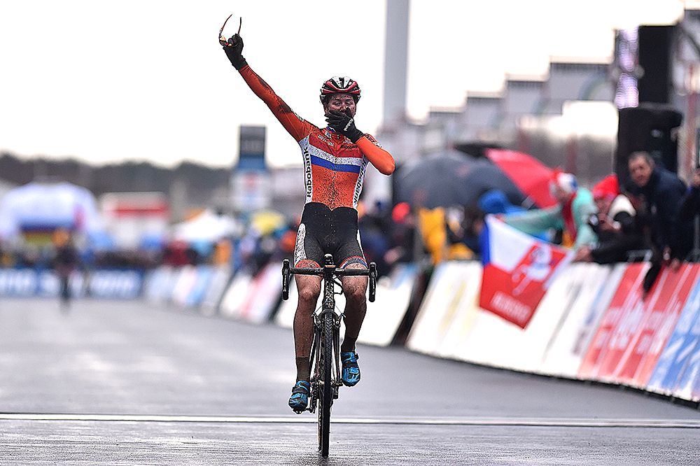 Thalita De Jong (Netherlands) solos to victory at Worlds in Zolder