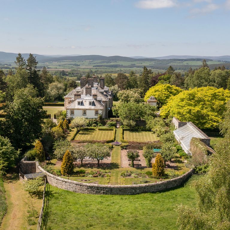 An insider look at Bob Dylan's £3 million Scottish home | Ideal Home