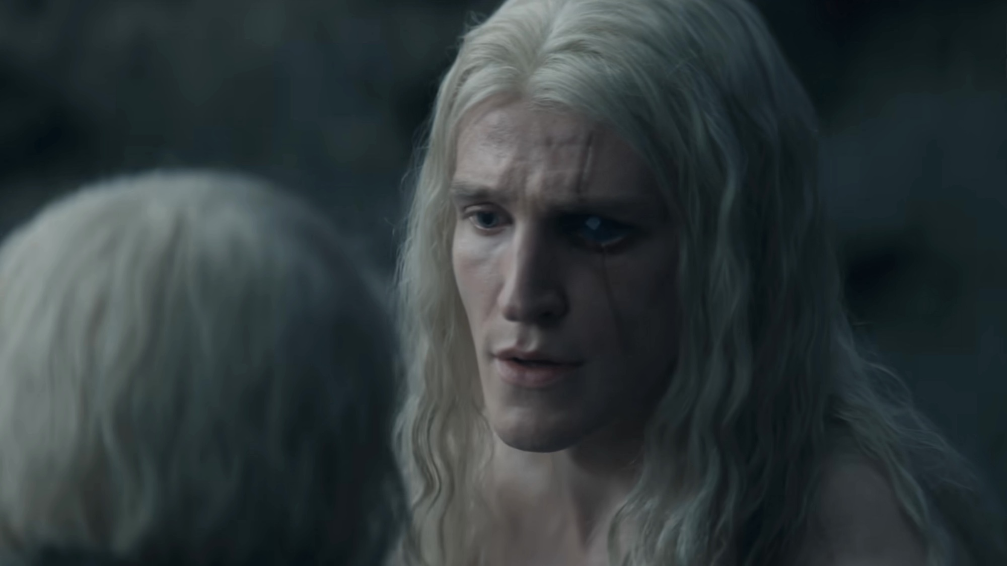 Aemond talking to Aegon in the Season 3 finale.