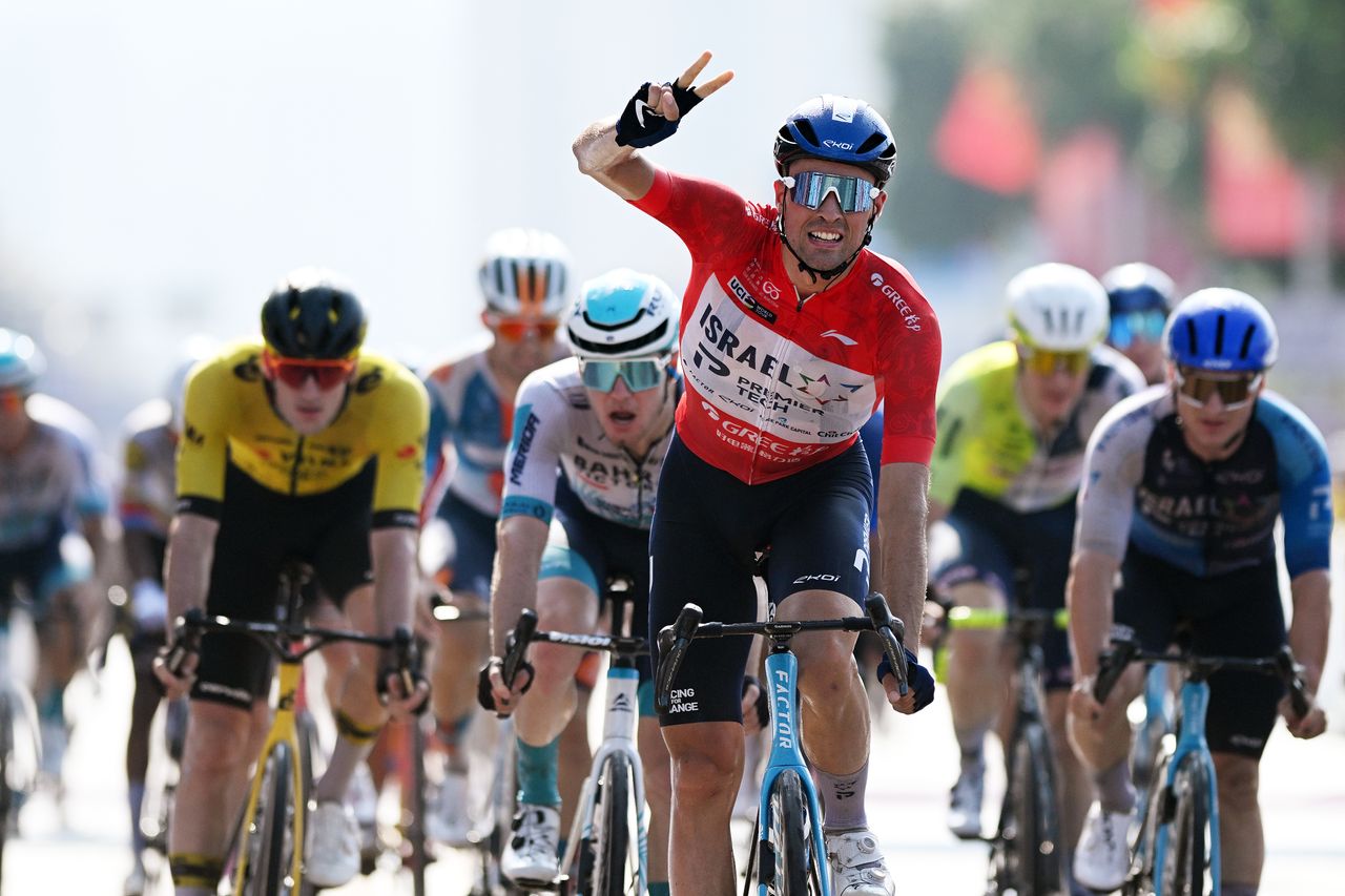 Ethan Vernon won stage 4 of the Tour of Guangxi in the race leader's jersey