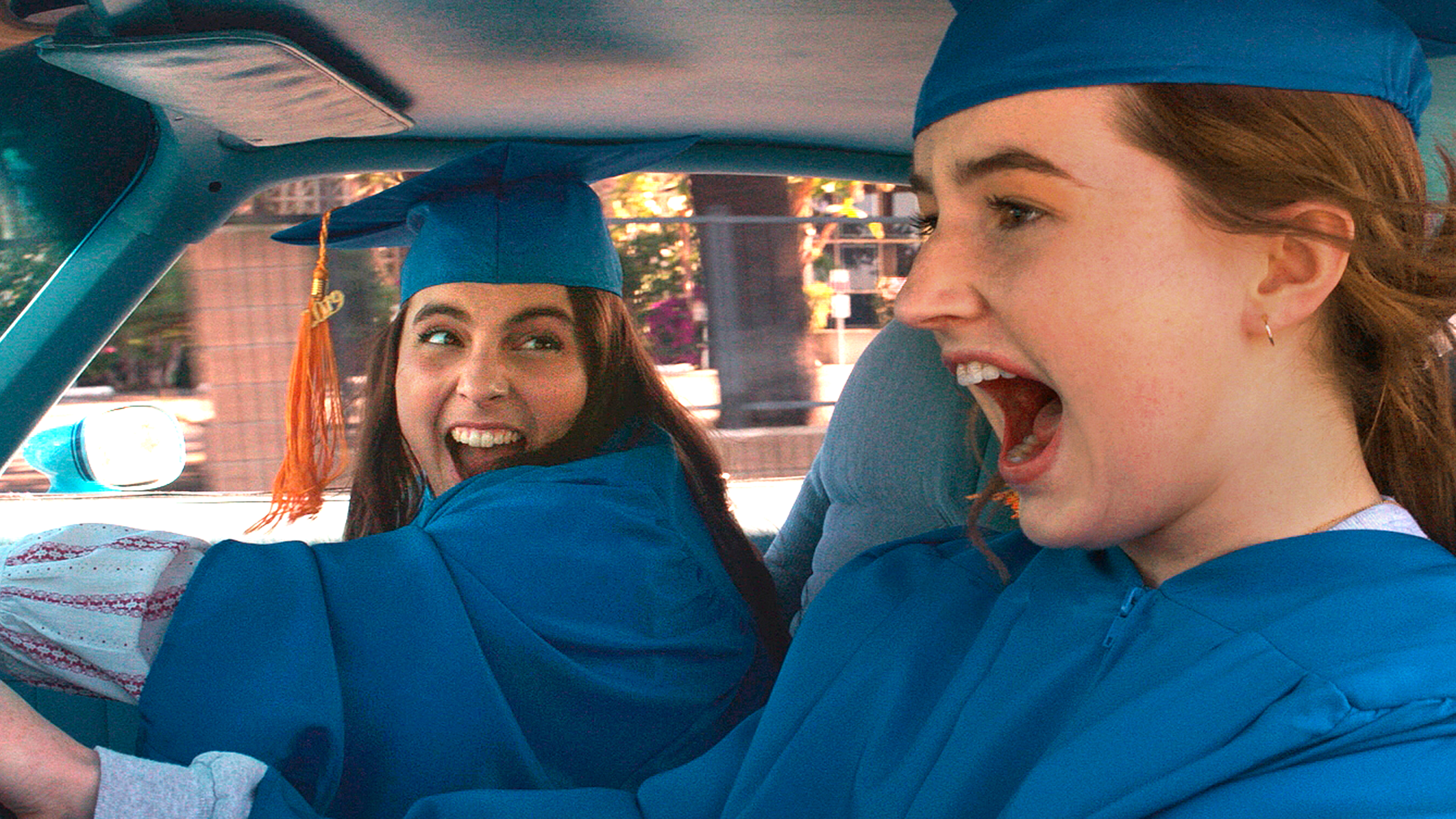 Beanie Feldstein and Kaitlyn Dever in Booksmart