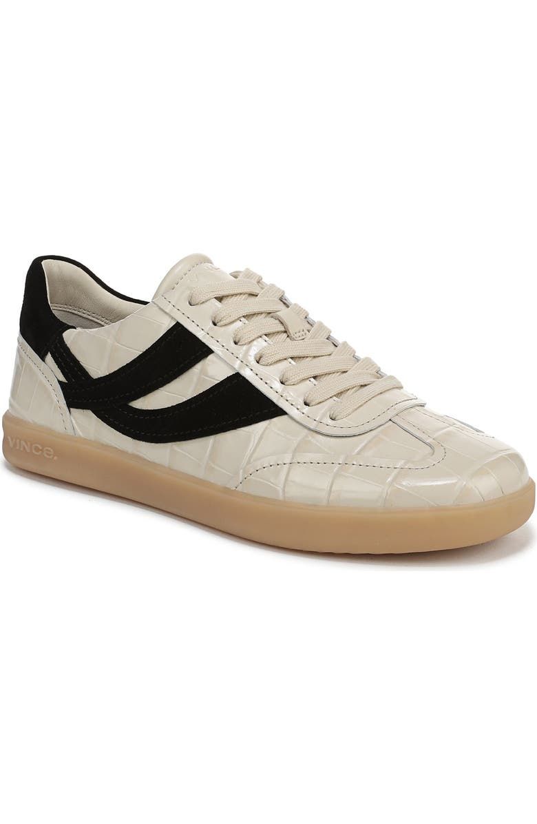 Oasis Sneaker