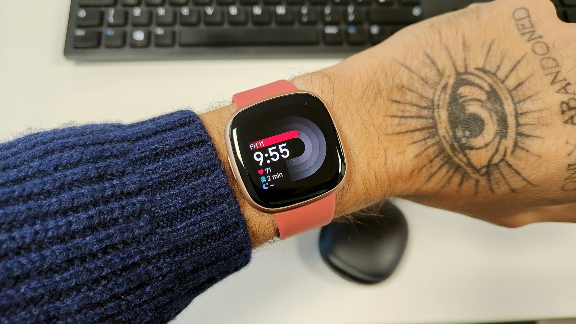 Fitbit versa 2 swimming review hot sale