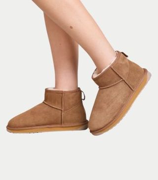 Image of UGG boots lookalike