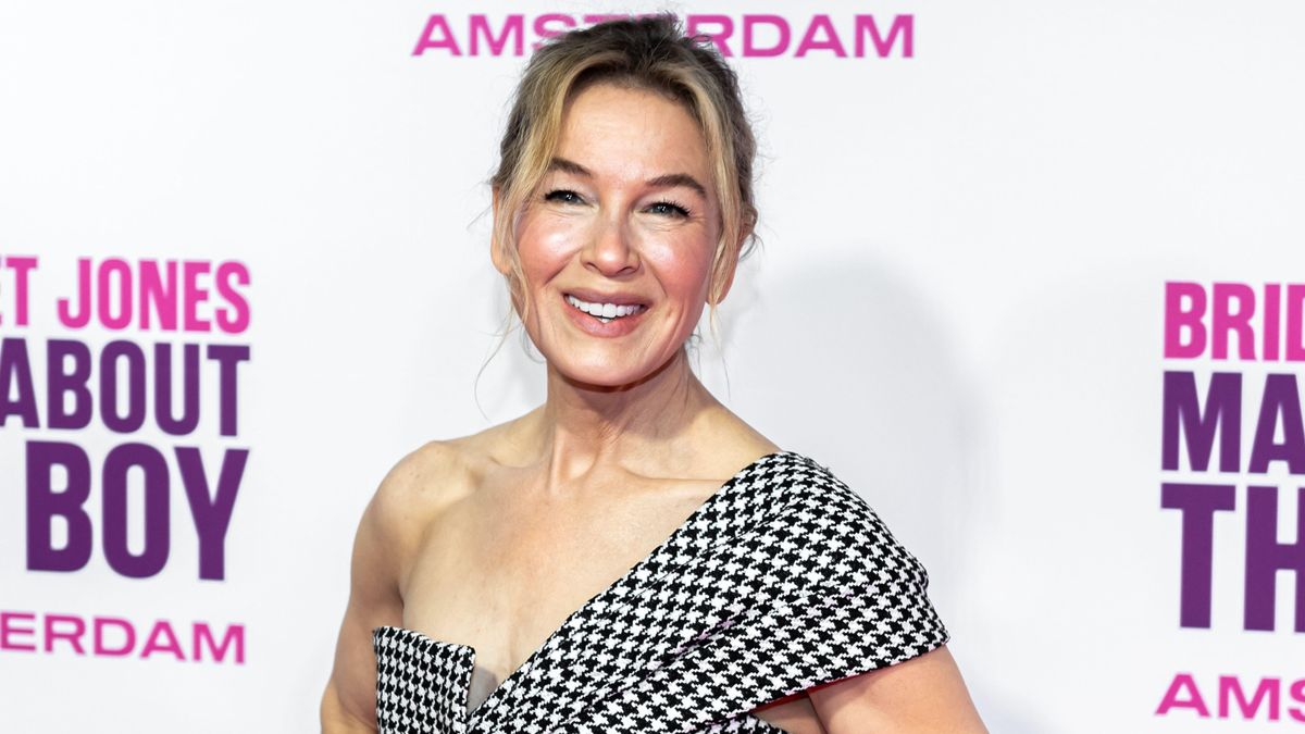 La façon inattendue de Renée Zellweger à porter le chien de poule nous a fait du shopping cette tendance de la mode intemporelle