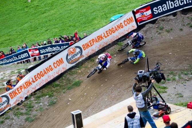 The men race the four cross finals at the 2012 Worlds