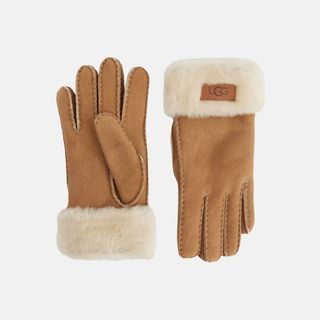 flat lay image of Ugg gloves