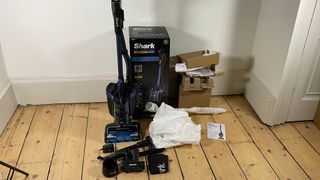 Shark Anti Hair Wrap Cordless Upright Vacuum Cleaner with Powered Lift-Away ICZ160UKC unboxed