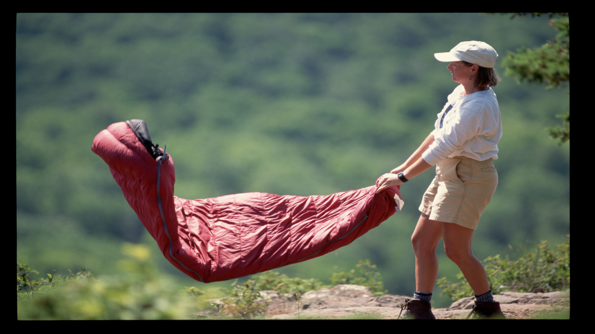 How to store a sleeping bag prolong your bag's lifespan Advnture