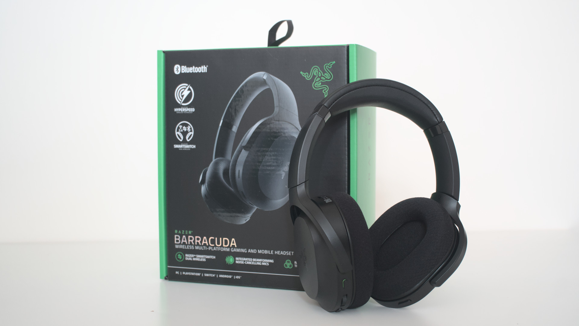 Razer Barracuda review: Take this sleek gaming headset with you