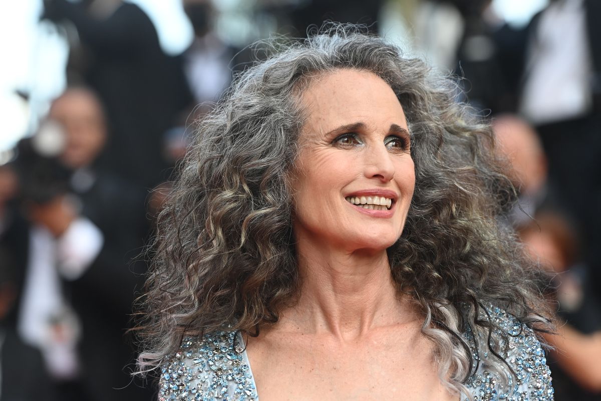 Andie MacDowell embraced her gray hair against her managers' wishes