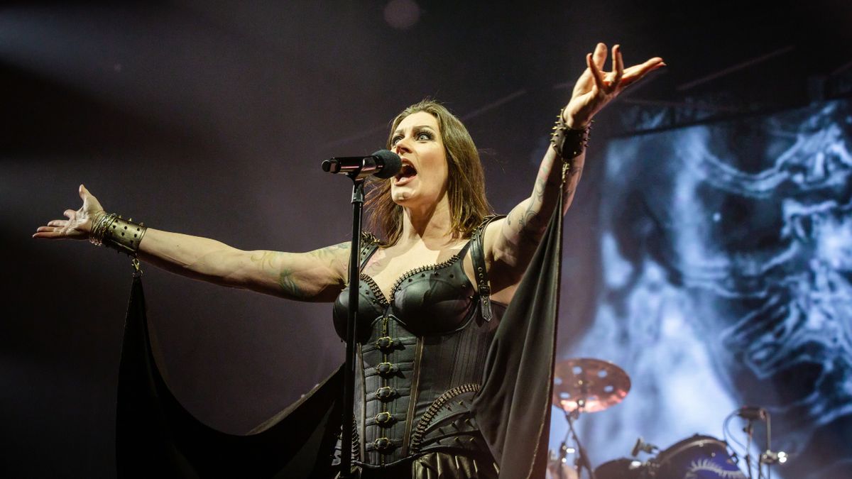 Floor Jansen on stage