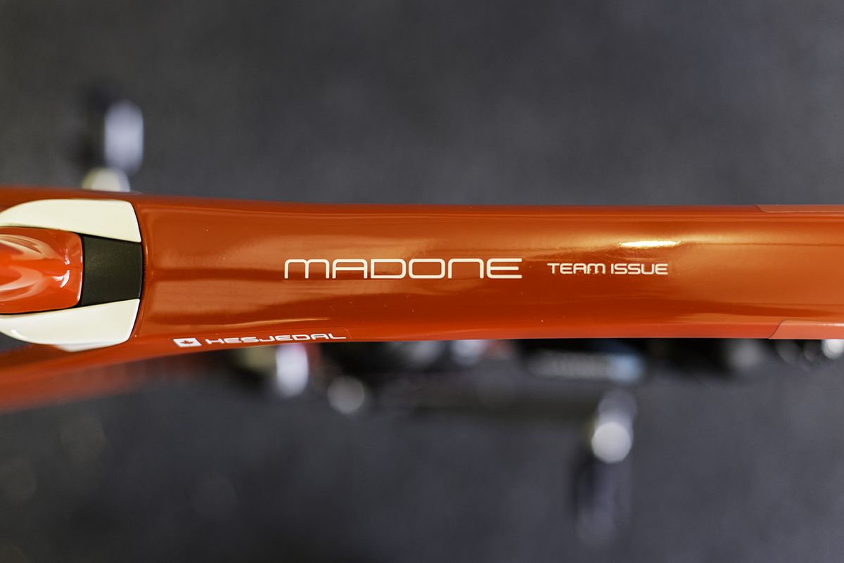 The top tube of Ryder Hesjedal's Madone