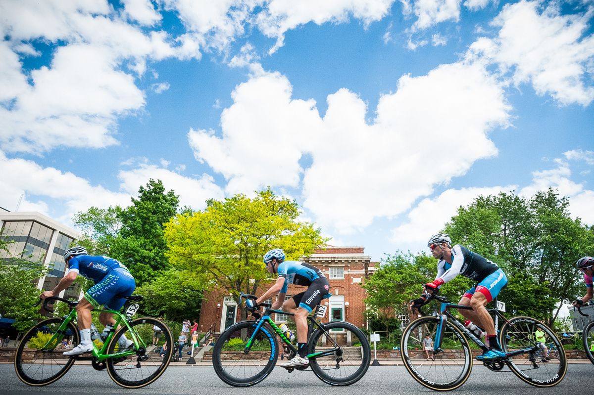 The breakaway gets established