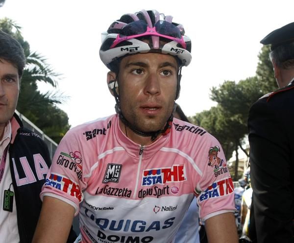 Nibali crosses the line after stage 6