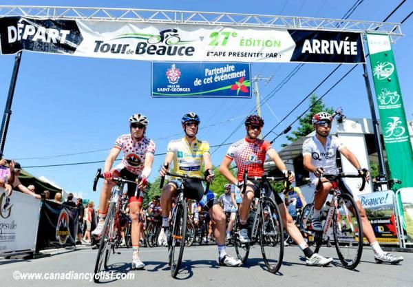 Greg Olsen (Champion System p/b Stan's NoTubes) leads the field.