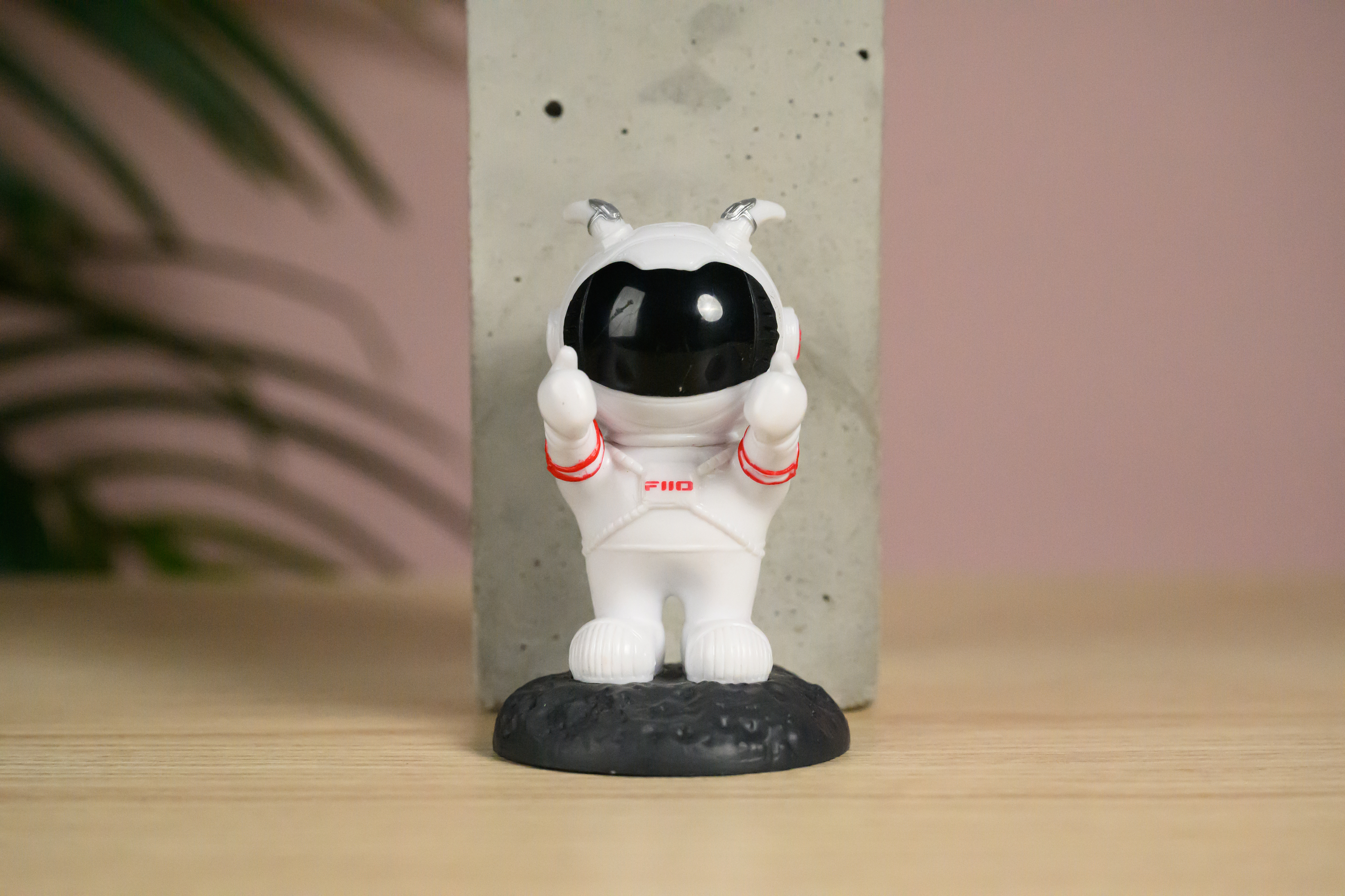 A photo of a plastic model shot at ISO to demonstrate the Nikon Z5II's high ISO25600 performance. This is an export of a RAW file.