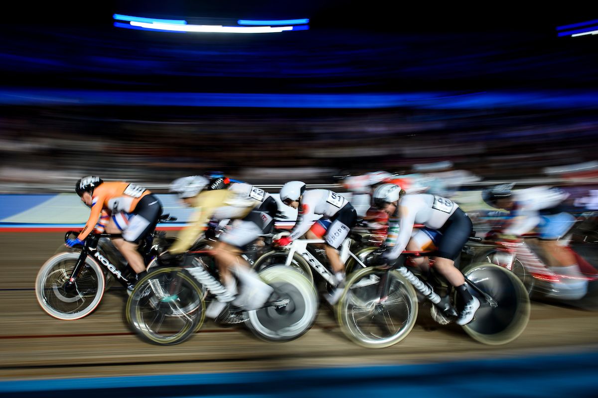Picture by Alex BroadwaySWpixcom 04122021 Cycling UCI Track Champions League Round 4 London Lee Valley VeloPark London England A general view of the Womens Elimination Race