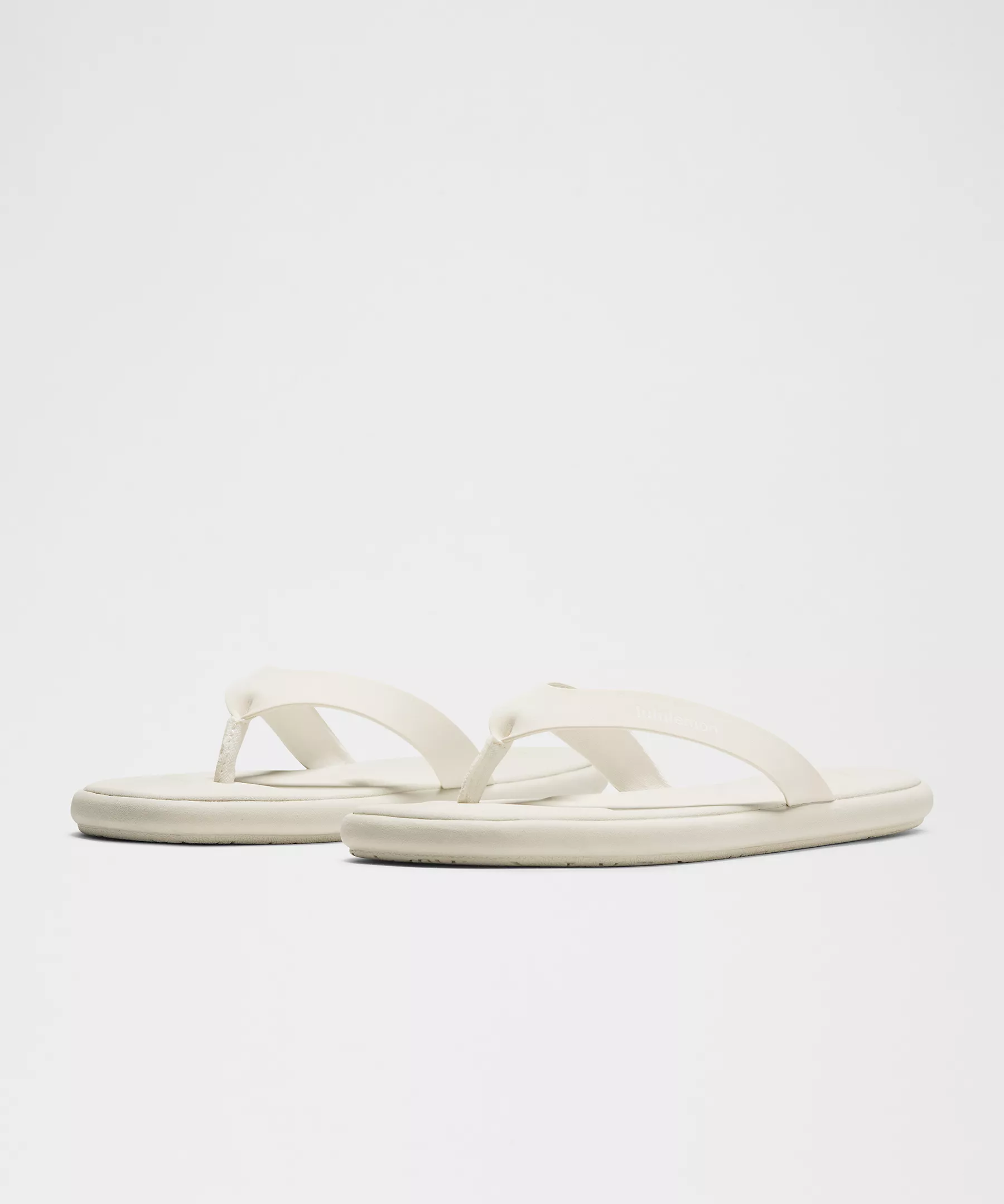 Lululemon flip-flops